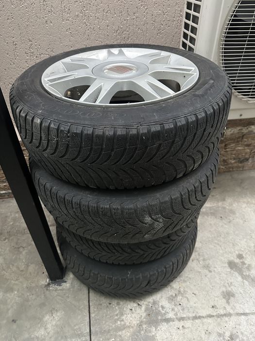 Roti seat 185/60/15 complete de iarna