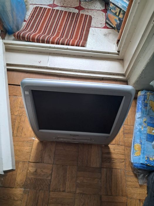 TV portabil cu dvd player