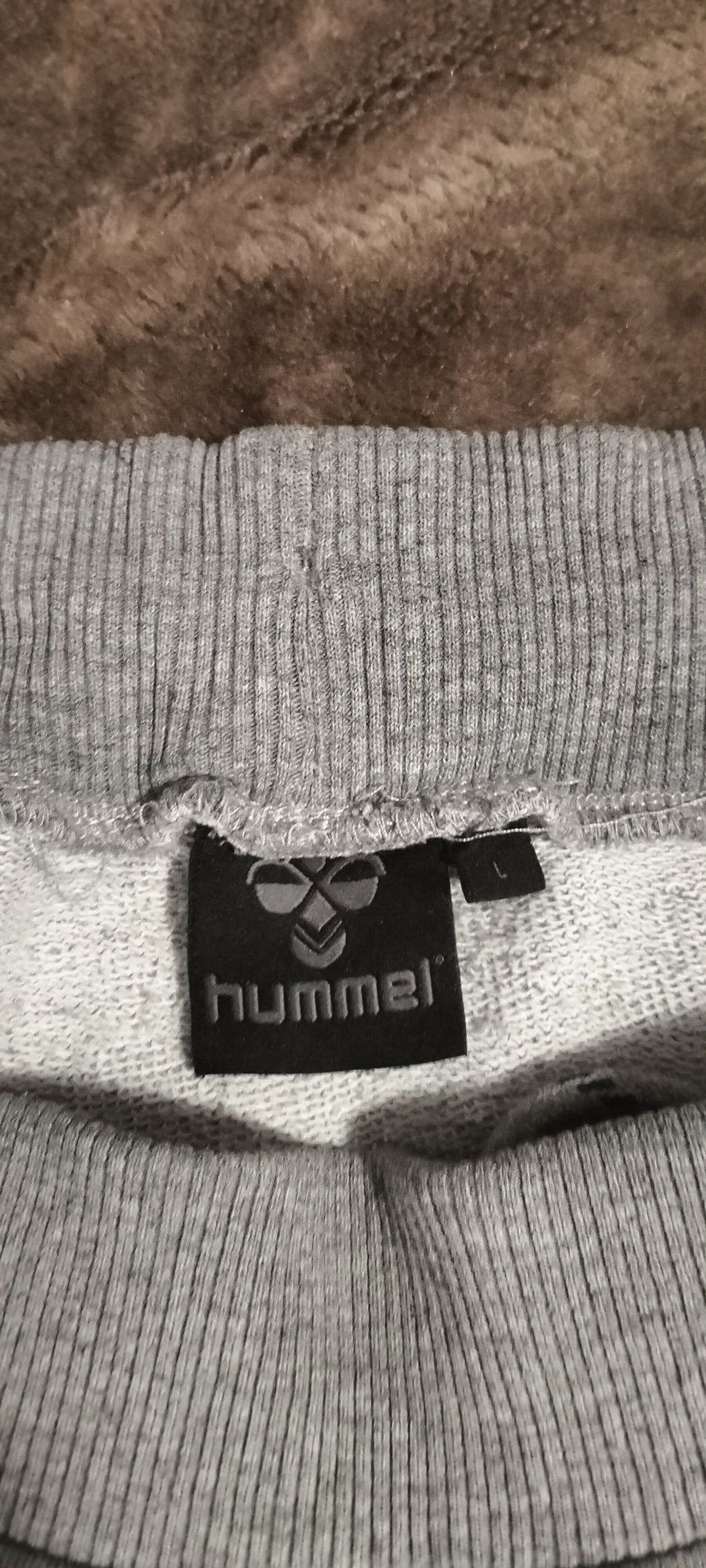 Pantaloni hummel