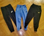 Nike долнища за деца