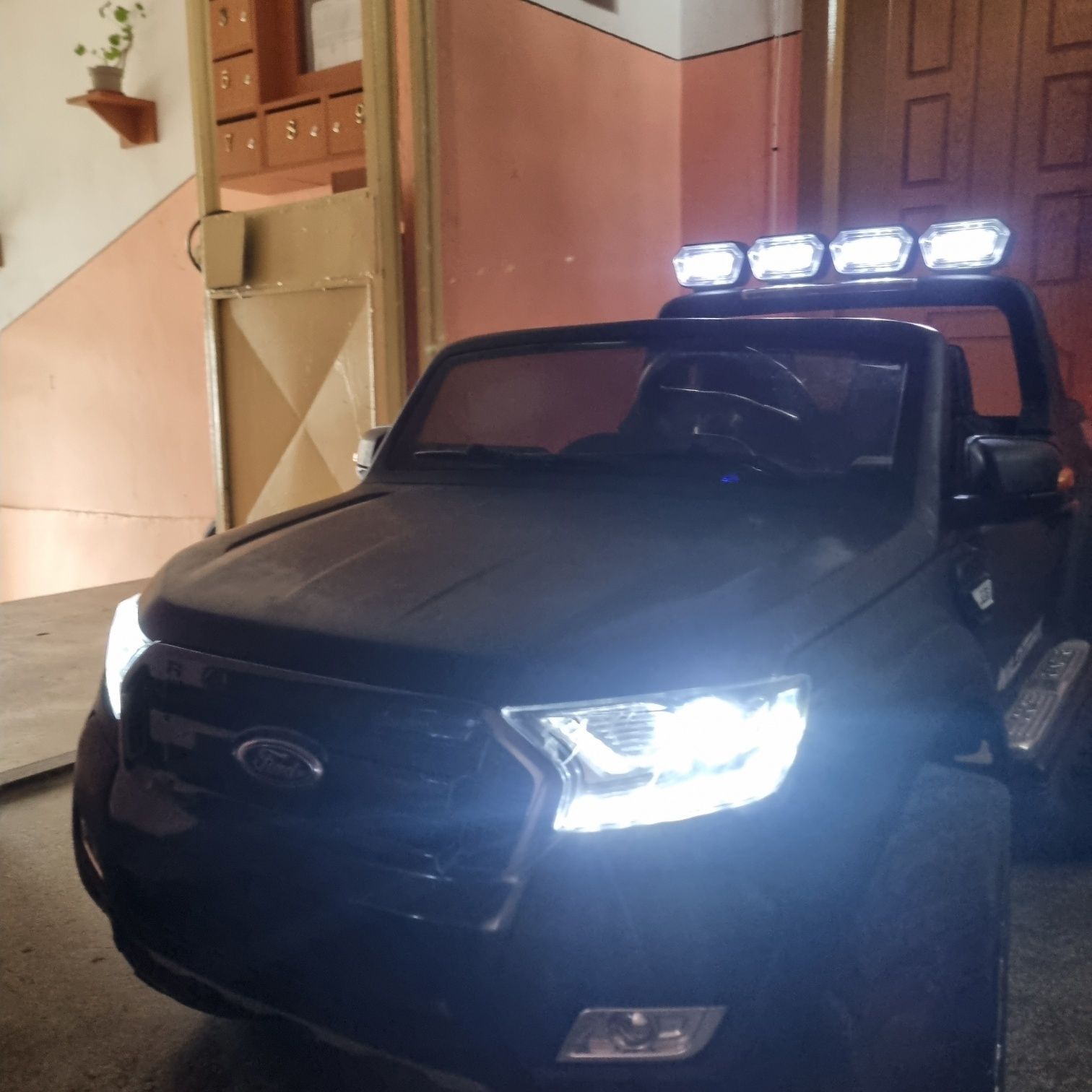 Ford ranger 4x4 (copii)