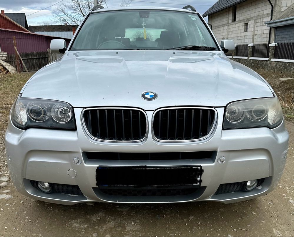 Dezmembrez bmw x3 e 83 M pachet