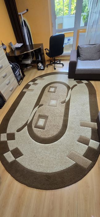 vând 2 covoare în stare foarte bună