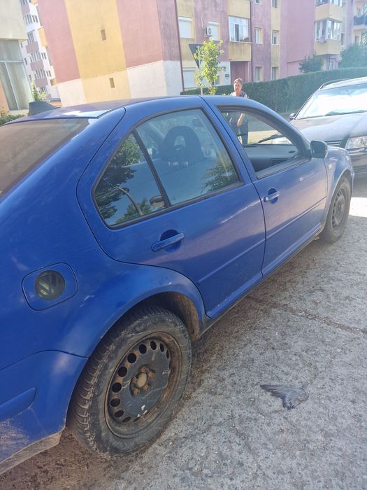 Volkswagen Bora Albastra