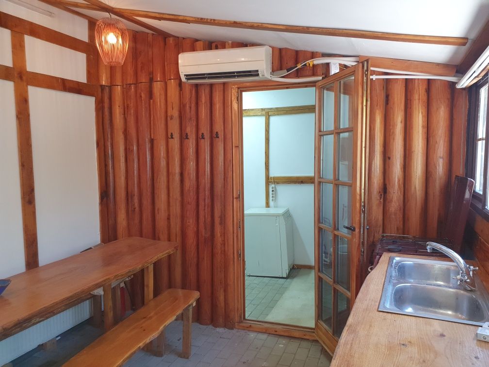 Inchiriez casa Aradul Nou