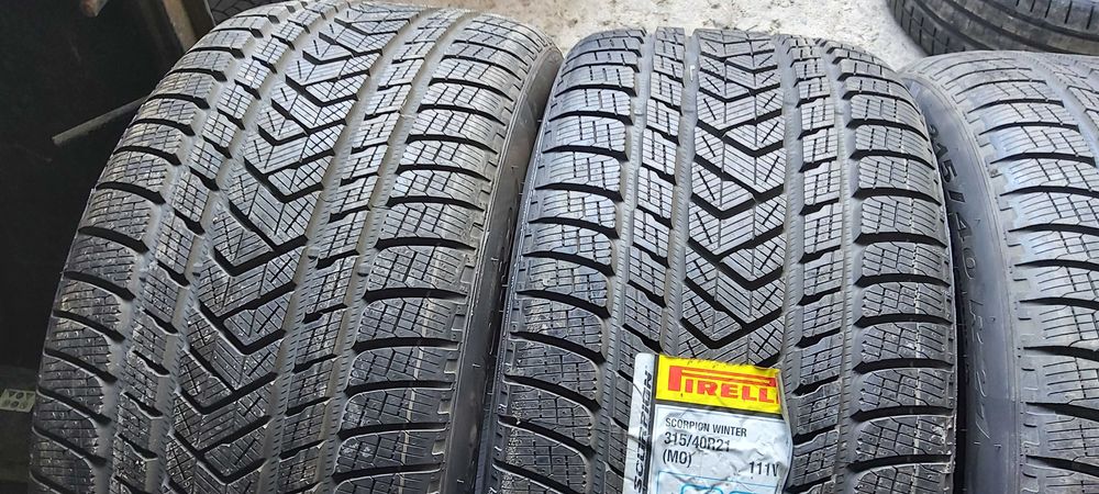 4бр. НОВИ  гуми PIRELLI 315/40/21/ DOT 3017