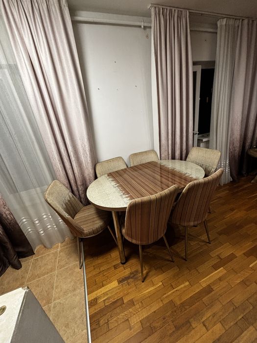 Masa extensibila si 6 scaune
