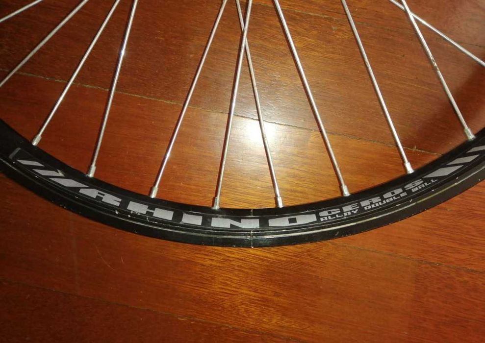 Продавам запазена малко употребявана капла 26 inch със спици