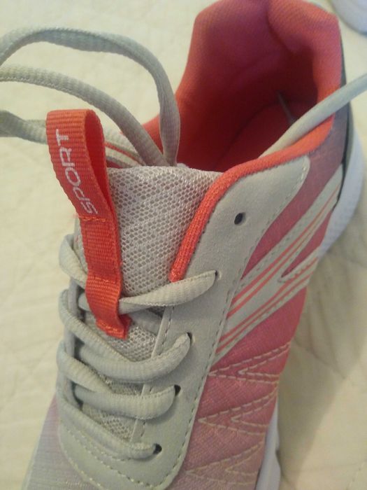 Adidași Sport superbi    dame mărimea 38