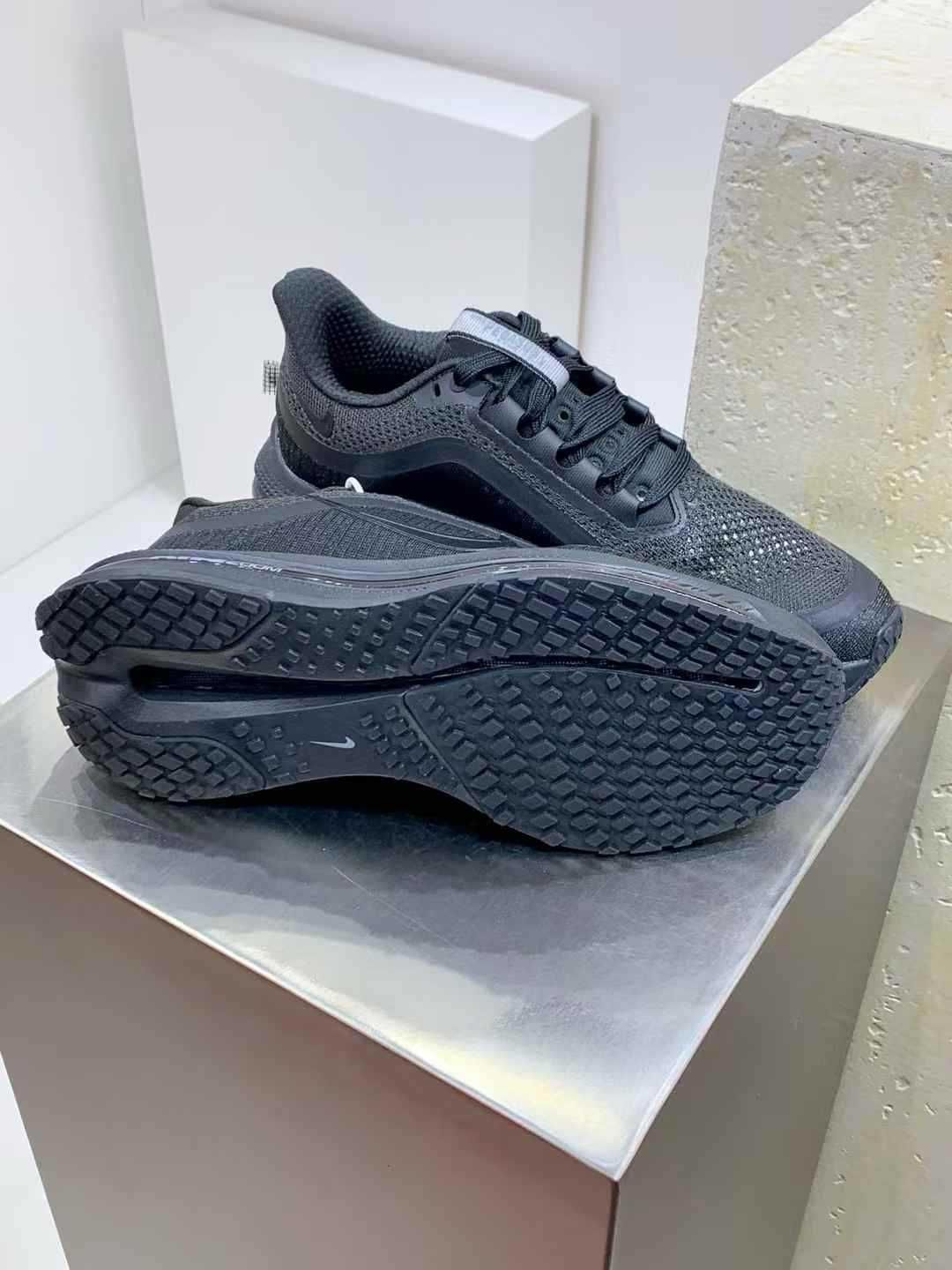 Нови мъжки маратонки Nike Pegasus Premium black налични