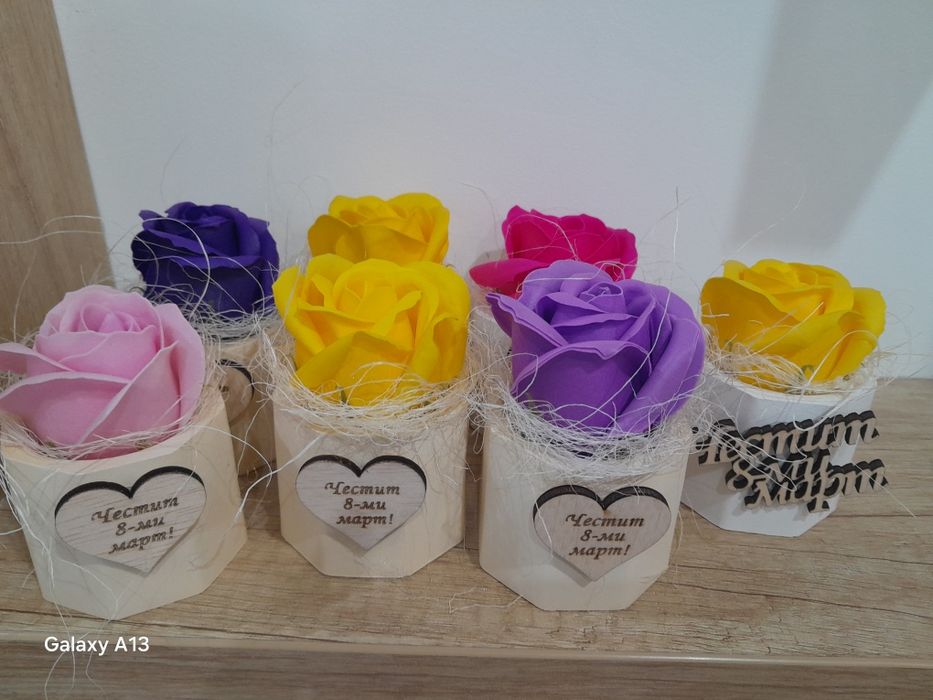 Сапунена роза в керамична кашпа със послание