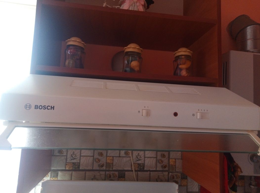 Продам вытяжку Bosch.