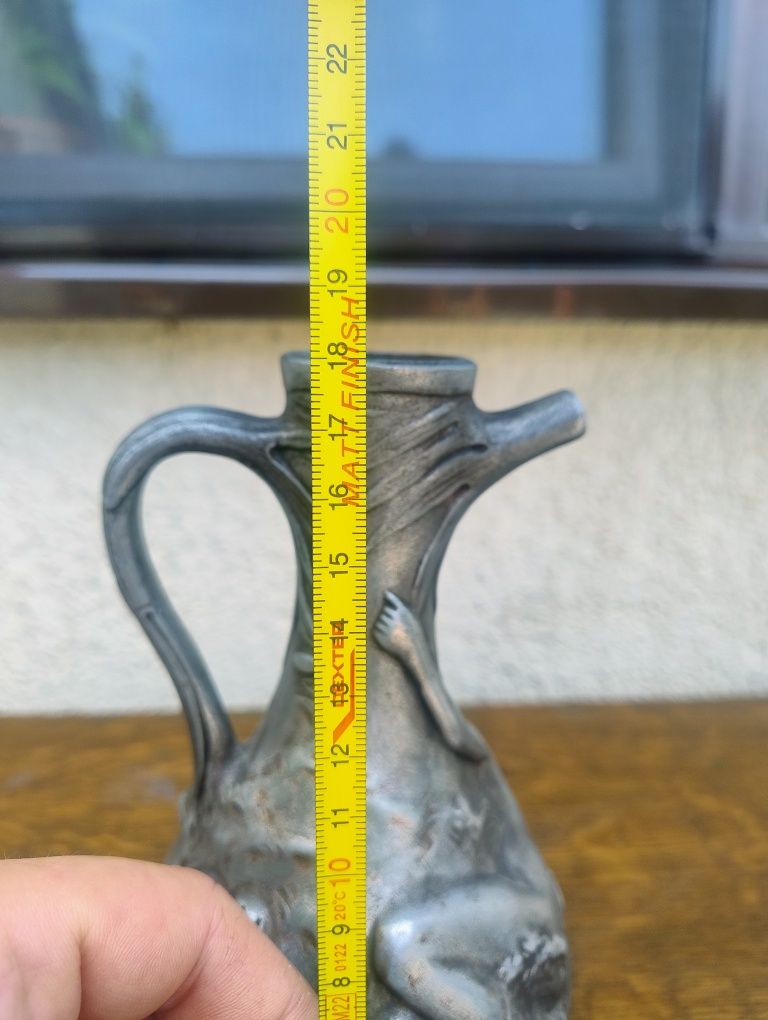 De vânzare carafa/vaza veche Art Nouveau semnata Gravier