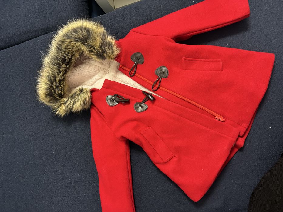 Palton fetite aproape nou