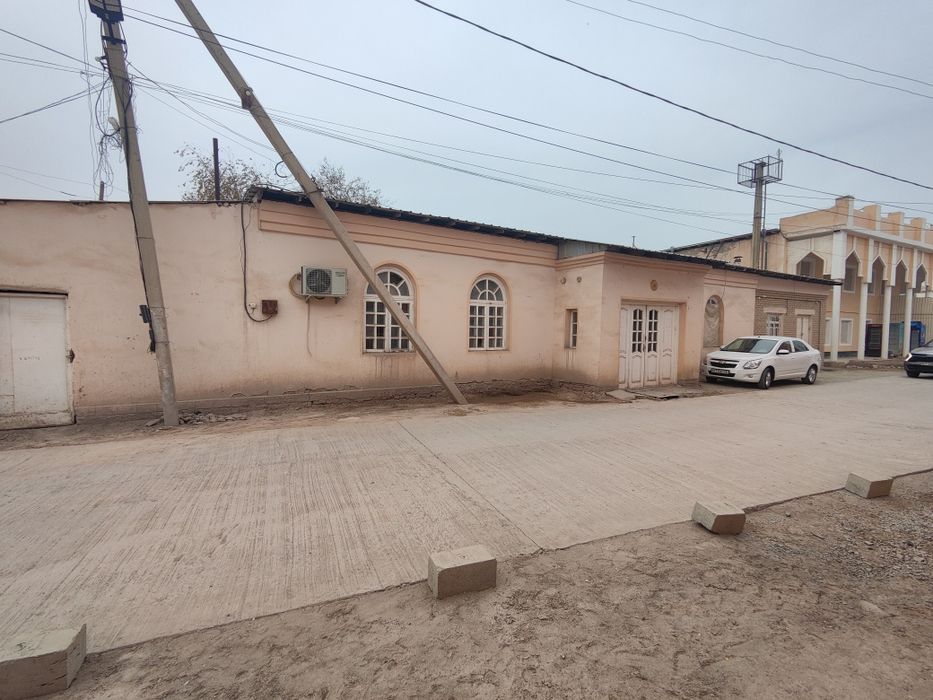 Хивада 150 кв дукон сотилади