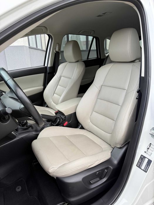 Vand Mazda CX 5 camera  piele