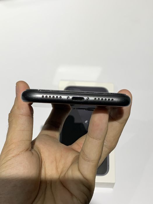 iPhone 11 Идеальном состоянии