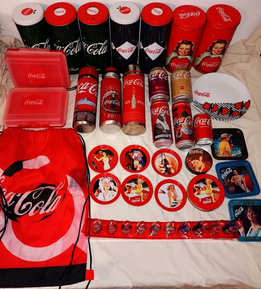 Кока Кола/Coca Cola артикули-чаши,кутии,кенчета,алуминиеви бутилки