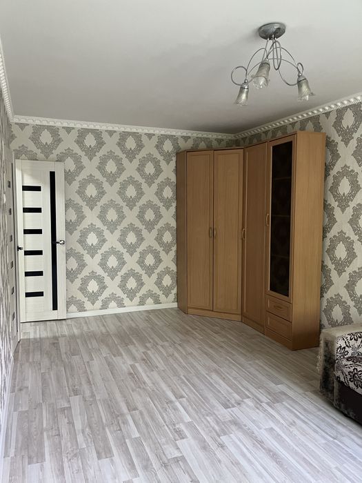 Шкаф угловой срочно