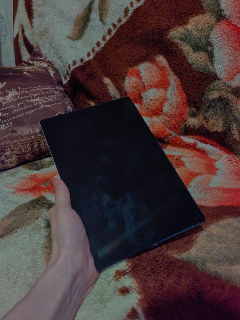Galaxy tab a8 состояние 9/10