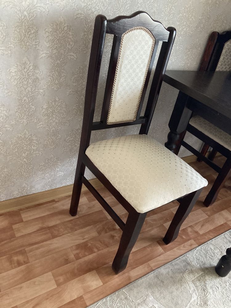 Комплект Стол и стулья