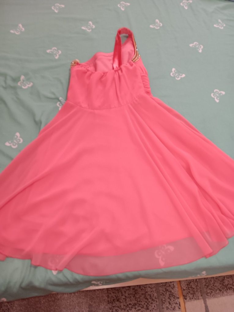 Rochie de zi elegantă