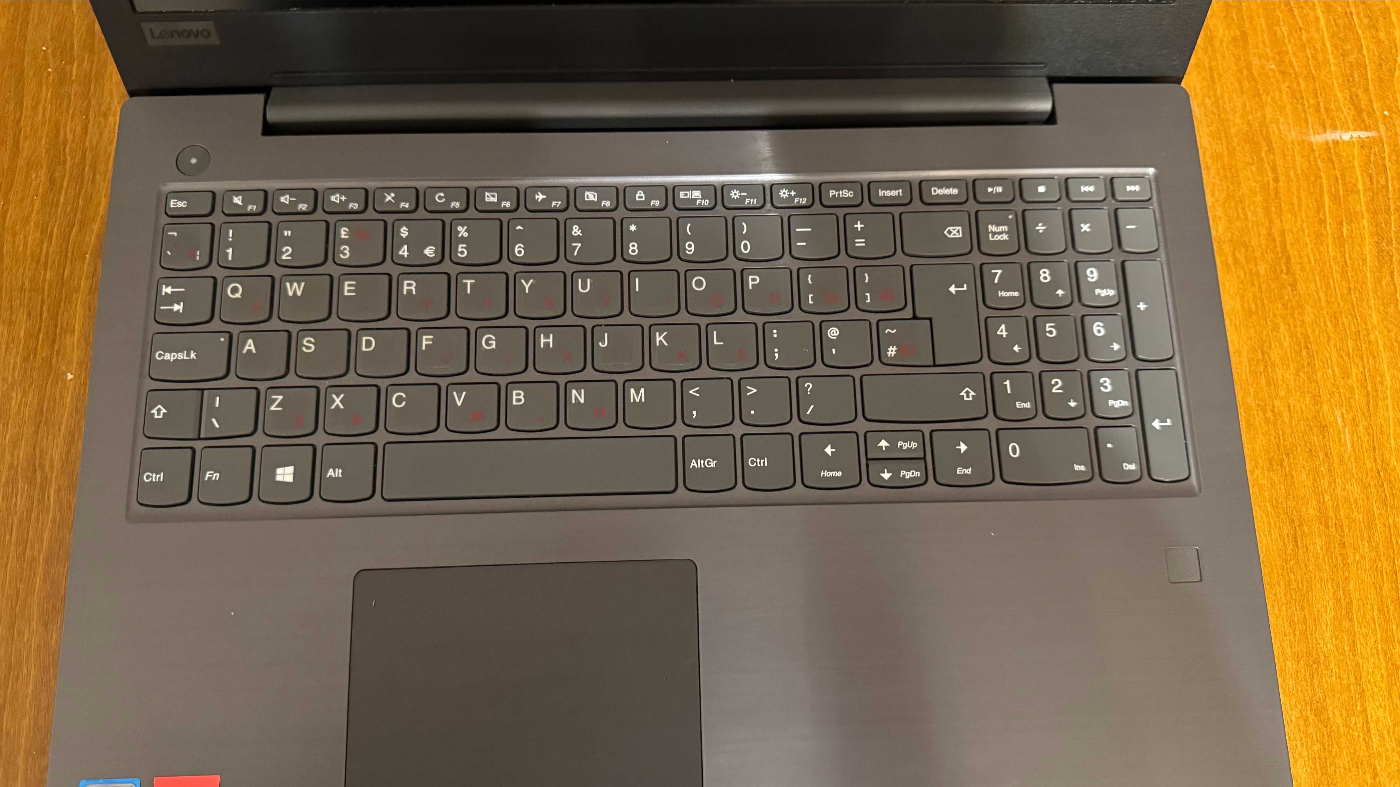 Laptop Lenovo v330 intel® core™ i7