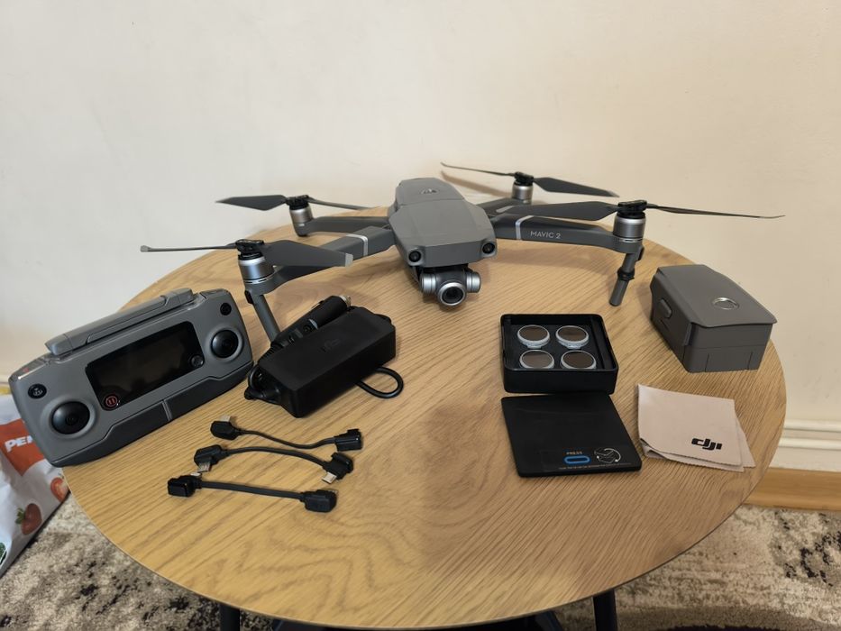 DJI Mavic 2 Zoom Fly More Combo 4k cu accesori