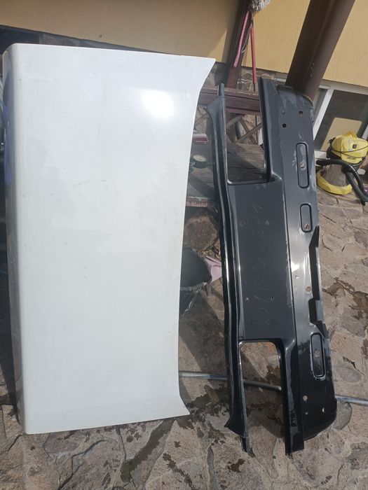 Capota și fusta spate Mercedes 190