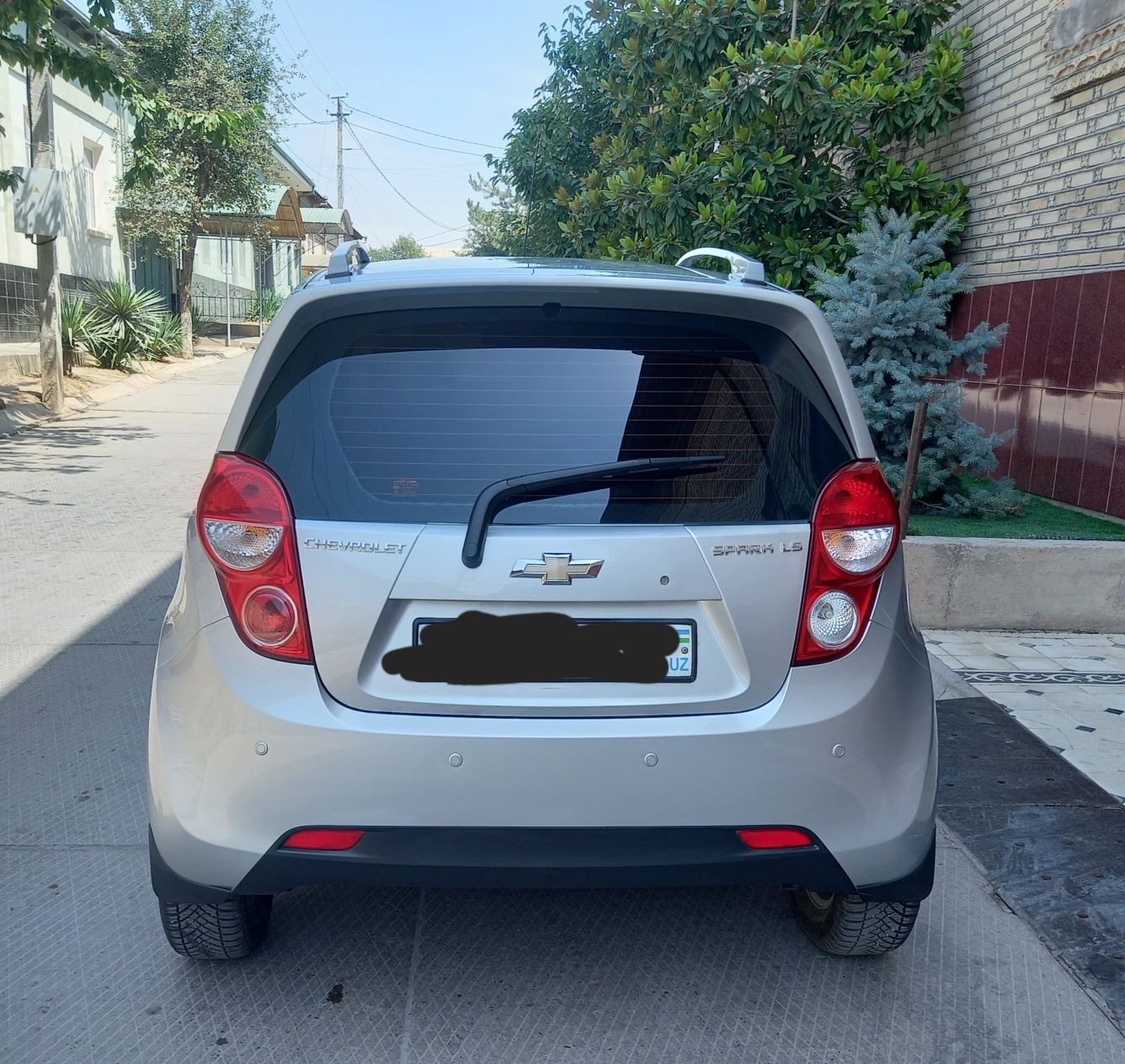 2014 2 poz spark sotiladi