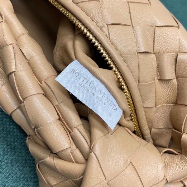 Bottega Veneta jodie beige