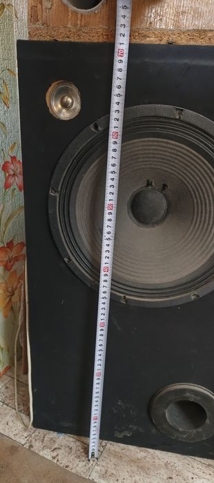 Продам колонки с усилителем