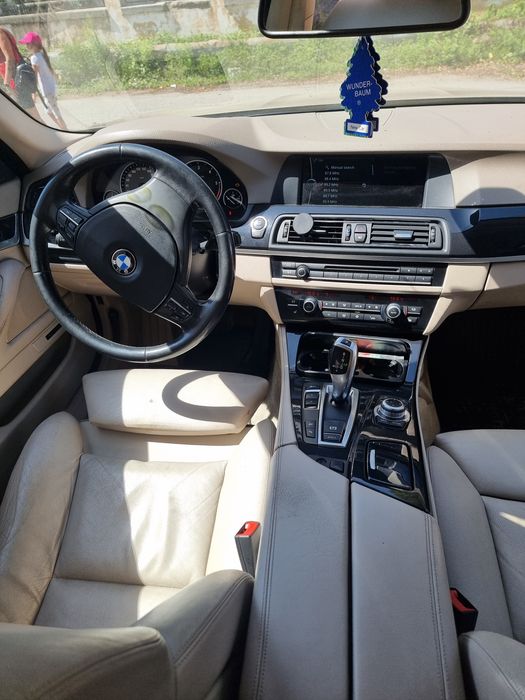 Dezmembrez bmw F10 F11