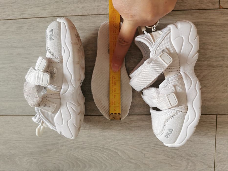 Adidași grădiniță fetițe /băieți /unisex Fila UK 6