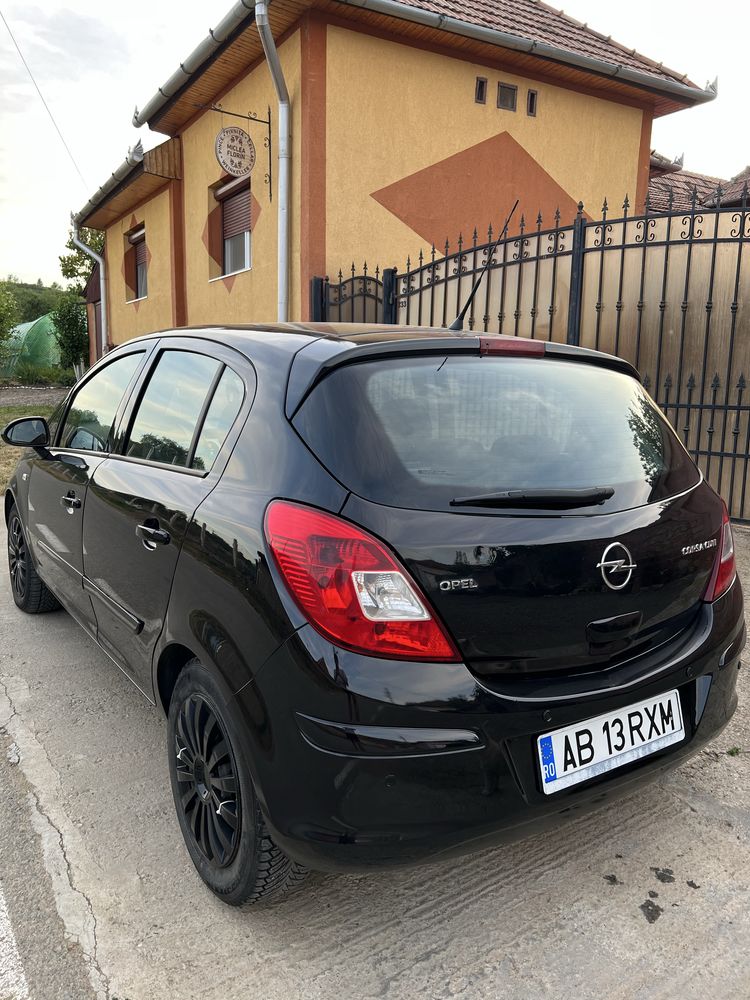Opel corsa D Hatchback