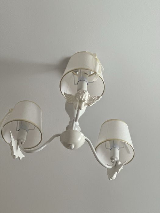 Продам люстру в хорошем состоянии