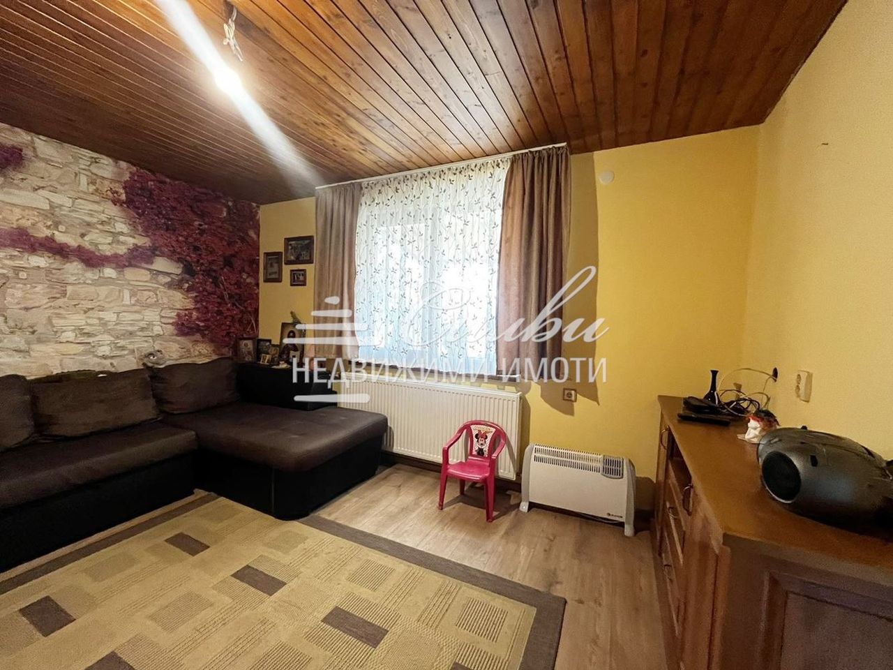 Дава се под наем Къща в с. Мараш, Област Шумен - 60 кв.м за 331.5 € - Снимка #8