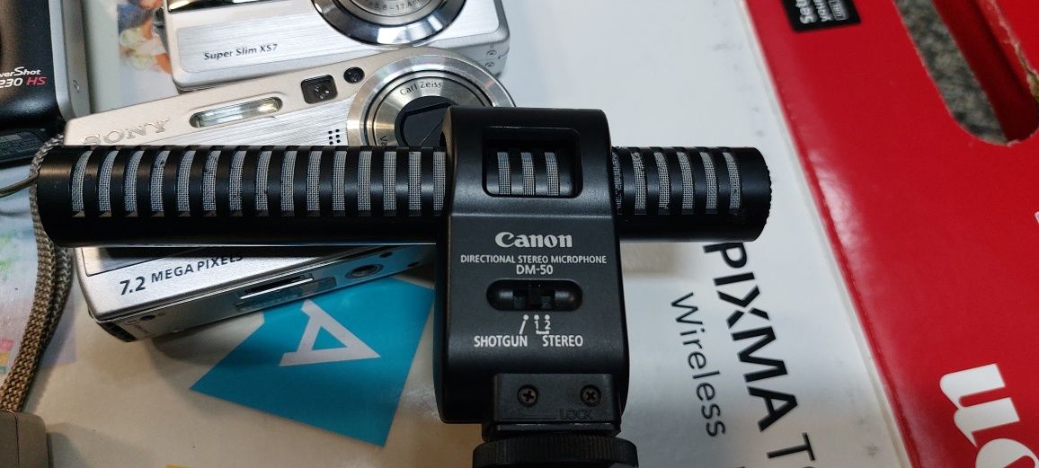 Продавам 12 фотоапарата внос от Швейцария