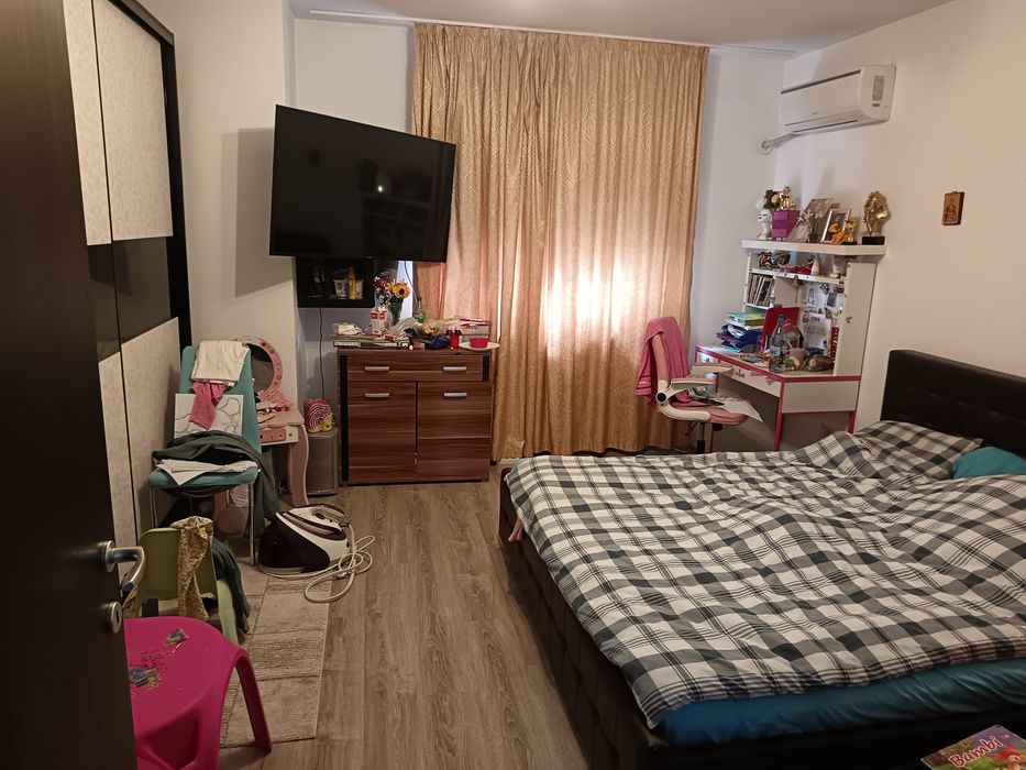 Vând casă în Chiajna Dudu strada Gentianei