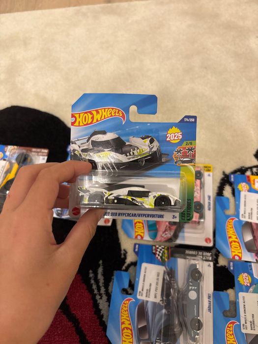 Много редки колички Hotwheels