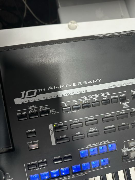 Yamaha Tyros 4 Black (Anniversary edition)