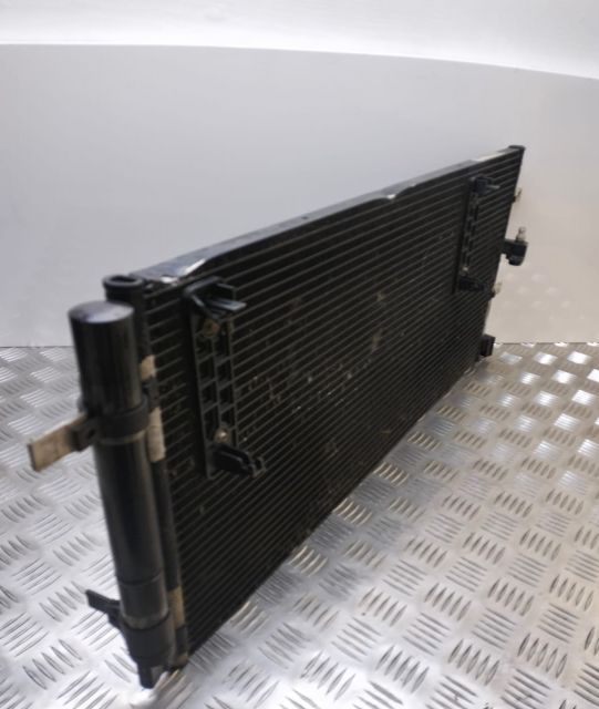 Radiator clima  2.0 tdi 8k0260403af Audi A4  seria
