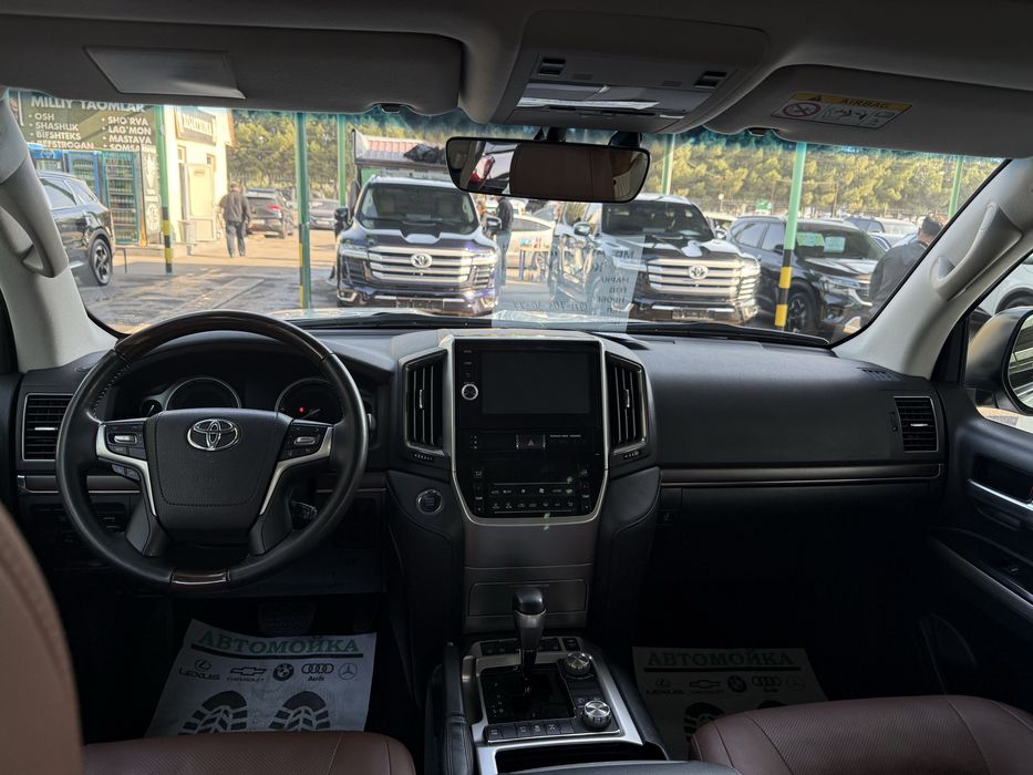 Toyota Land cruiser 200