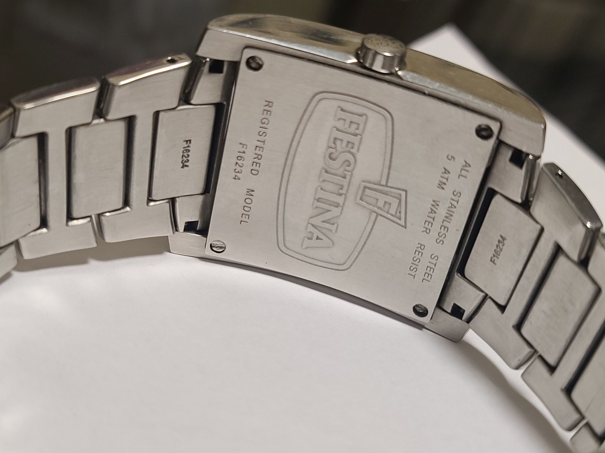 Festina soat sotiladi