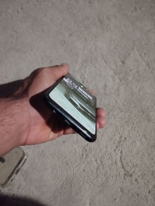 Samsung A 20 xolati yaxshi