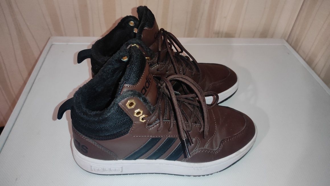 Обувки Adidas Mid Hoops