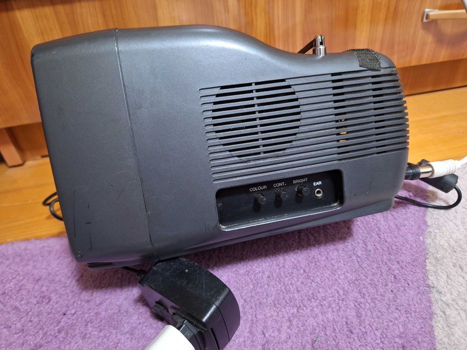 mini Televizor color portabil auto la 12V INTERVISION CTV-140 5'