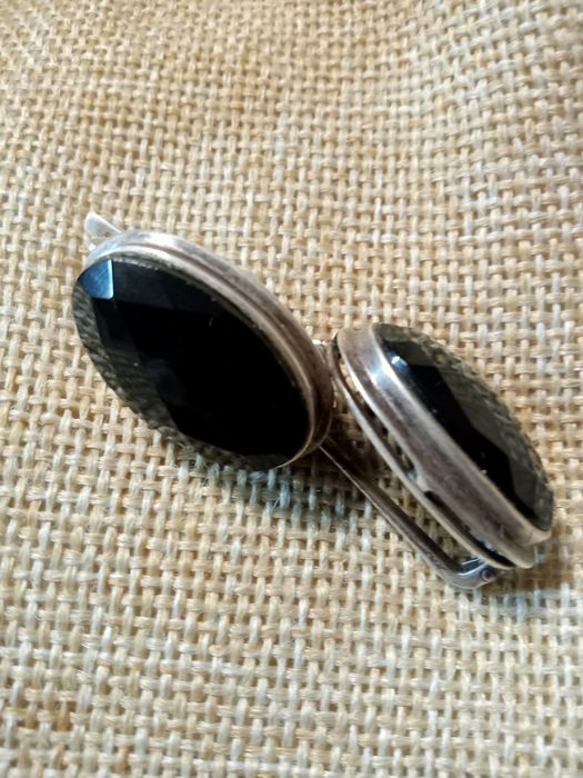 Срочно продам серьги