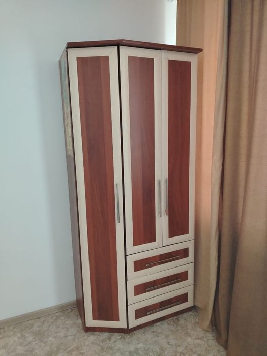Продам шкаф для одежды