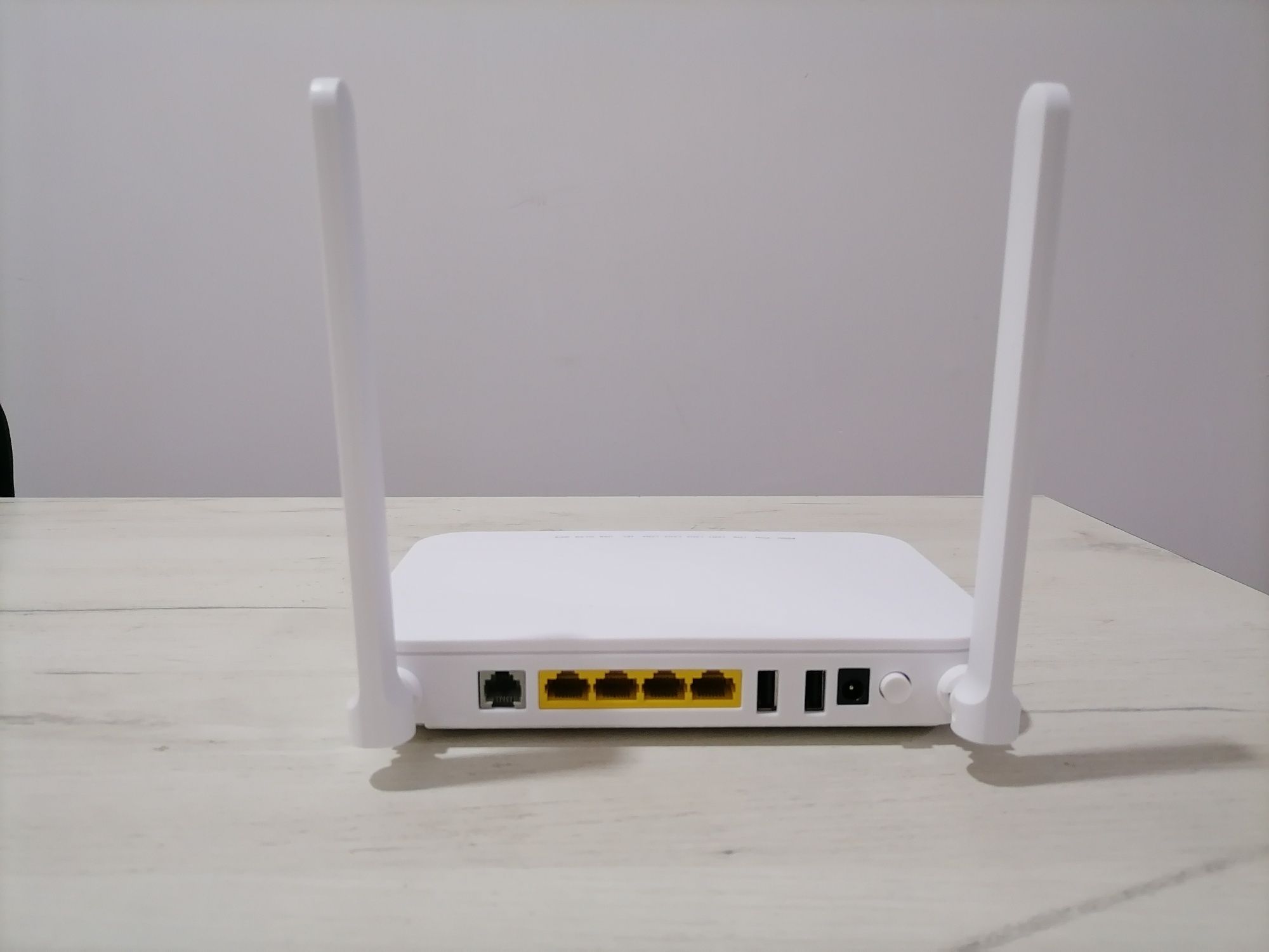 WiFi 6 GPON 2.4 G & 5 G